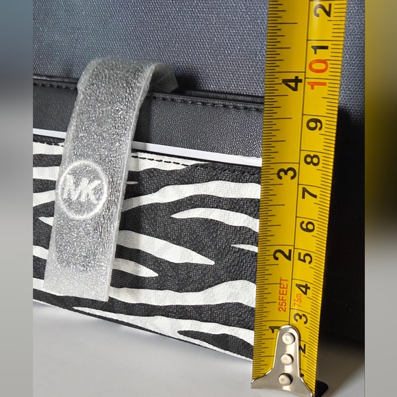 Michael Kors Black & White Zebra Print Wallet NWT - Picture 6 of 14